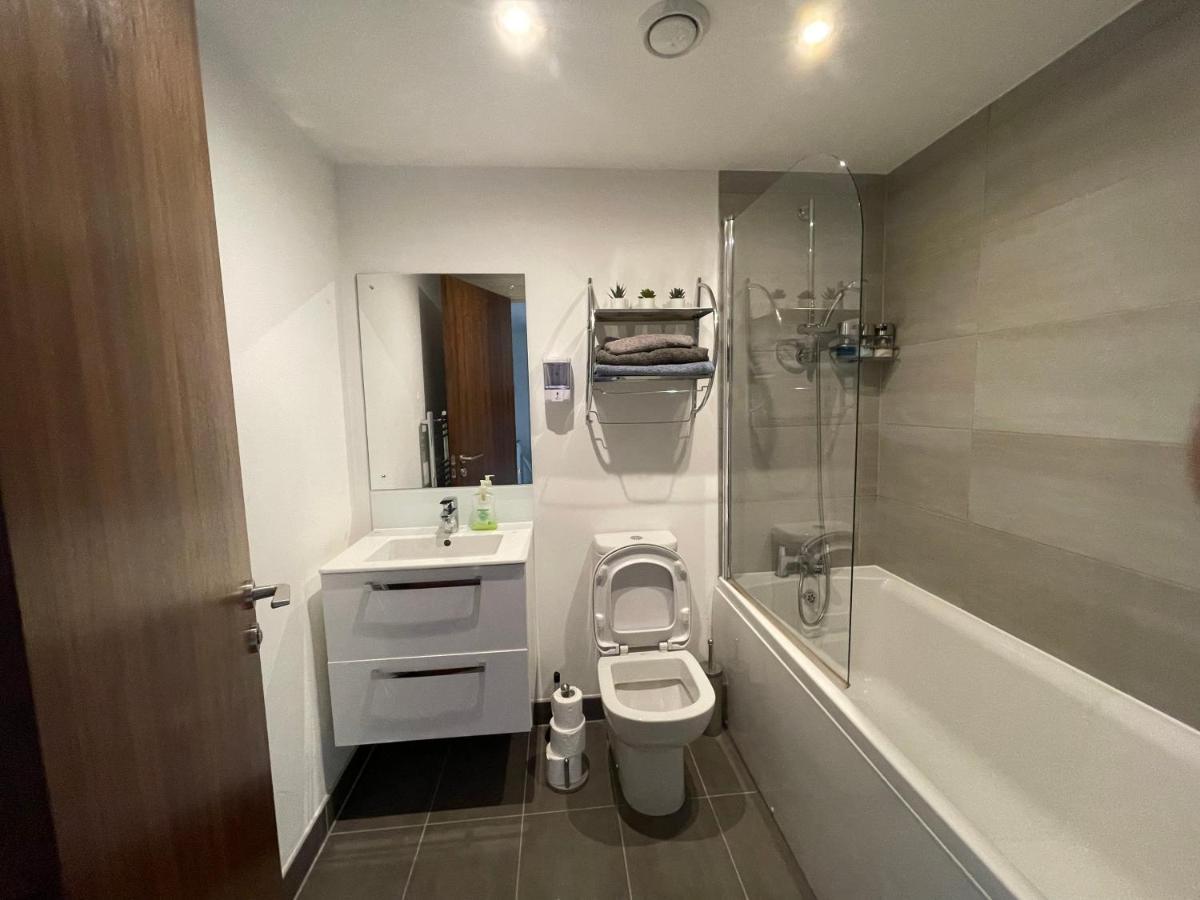 Modern Apartment Near Bullring Birmingham Esterno foto